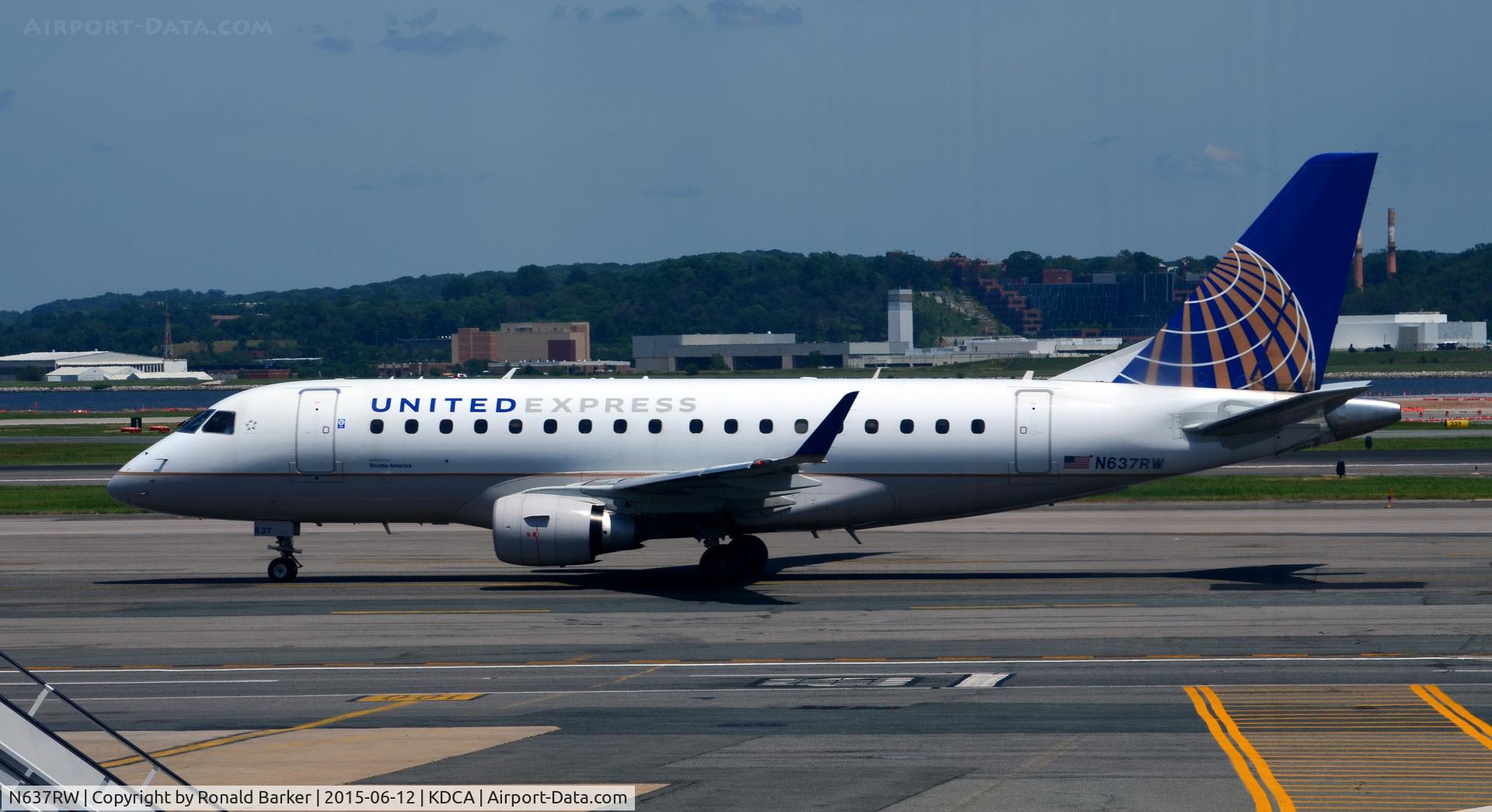 N637RW, 2004 Embraer 170SE (ERJ-170-100SE) C/N 17000051, Taxi National