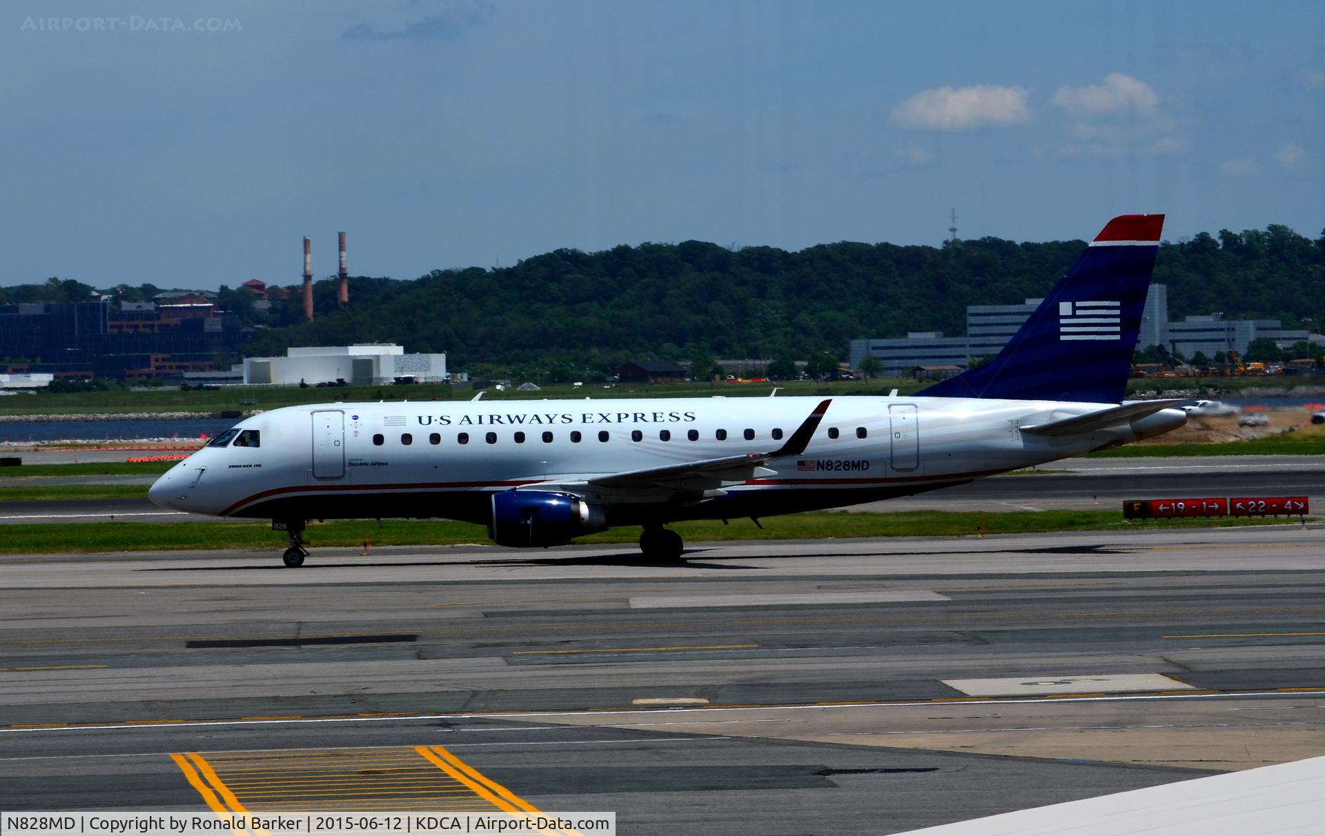 N828MD, 2005 Embraer 170SU (ERJ-170-100SU) C/N 17000048, Taxi National