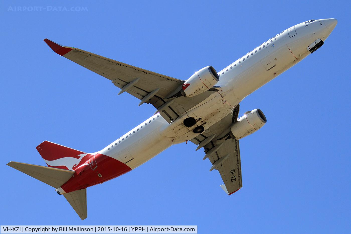 VH-XZI, 2013 Boeing 737-838 C/N 39364, up off 24