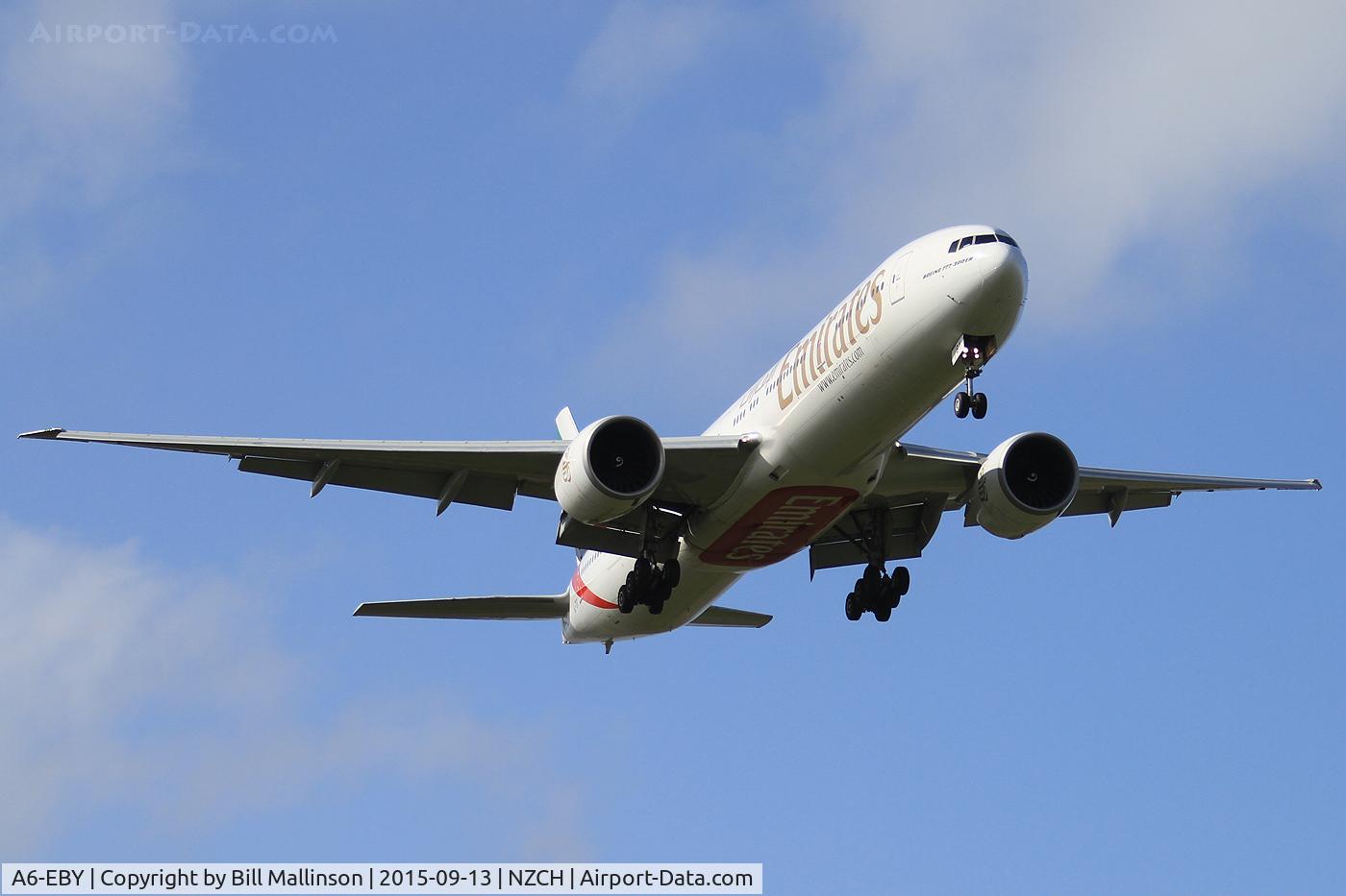 A6-EBY, 2007 Boeing 777-36N/ER C/N 33864, finals to 20