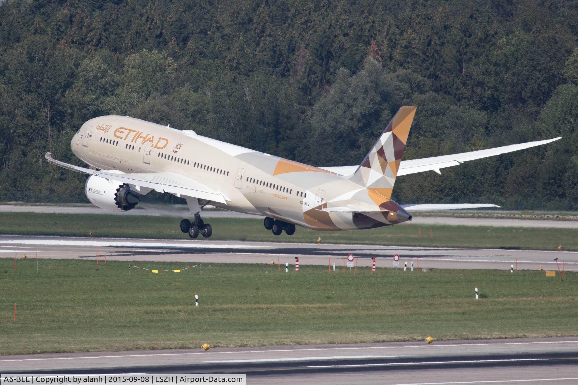 A6-BLE, 2015 Boeing 787-9 Dreamliner C/N 39650, Departing Zurich