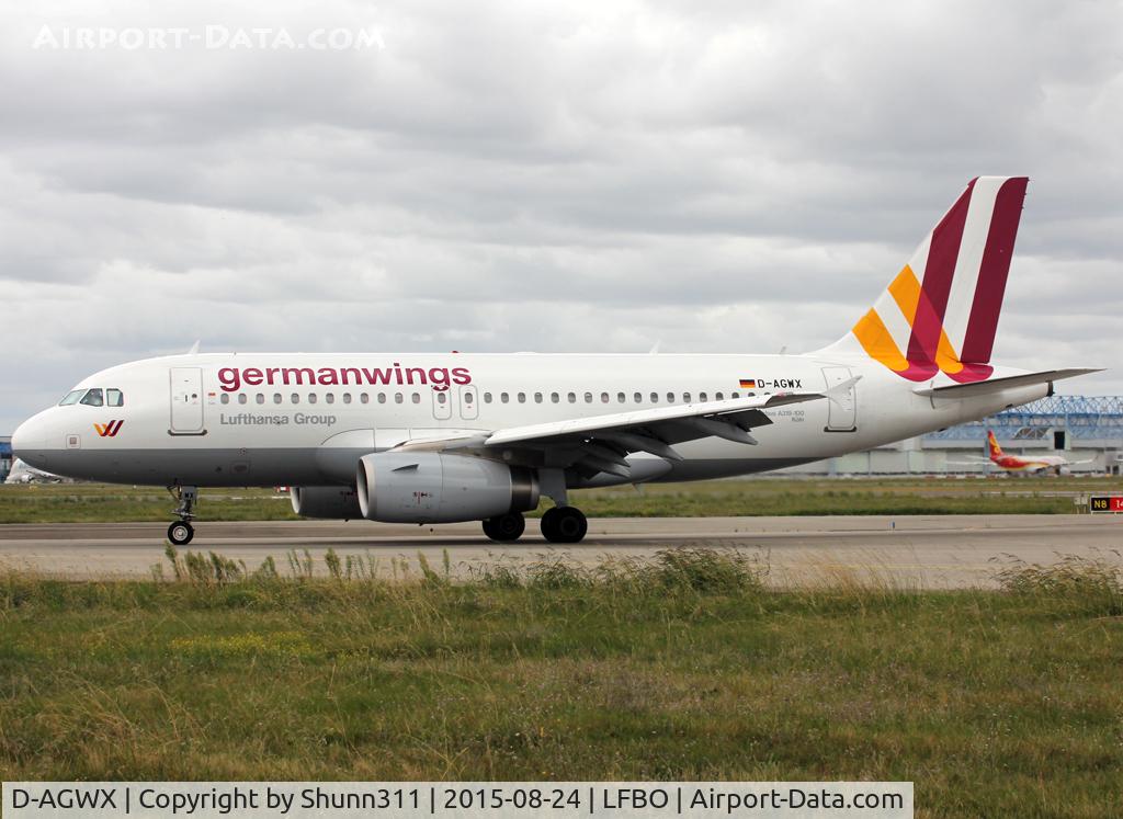 D-AGWX, 2013 Airbus A319-132 C/N 5569, Taxiing to the Terminal...