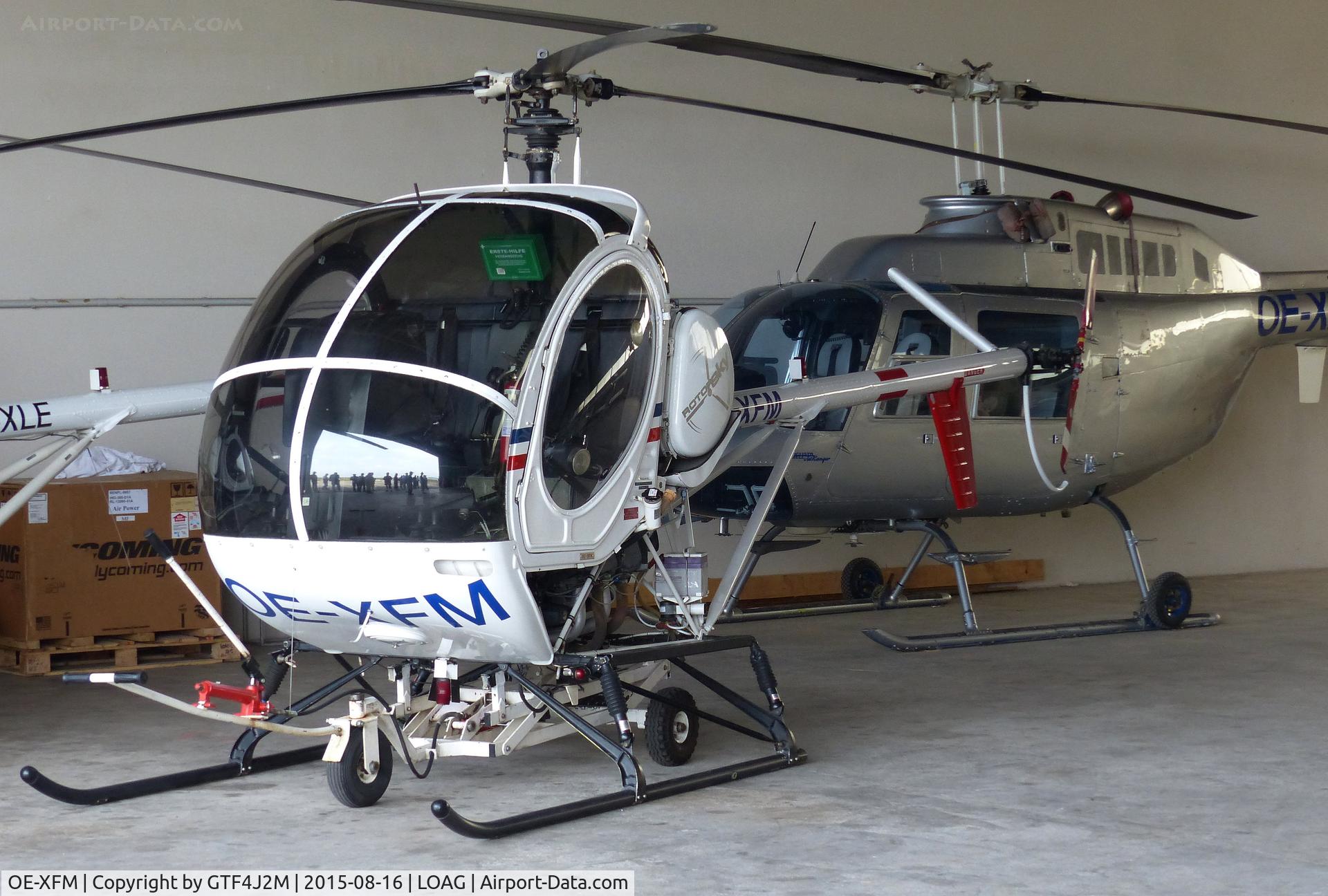 OE-XFM, 1990 Schweizer 269C C/N S-1462, OE-XFM at Krems, Austria 16.8.15