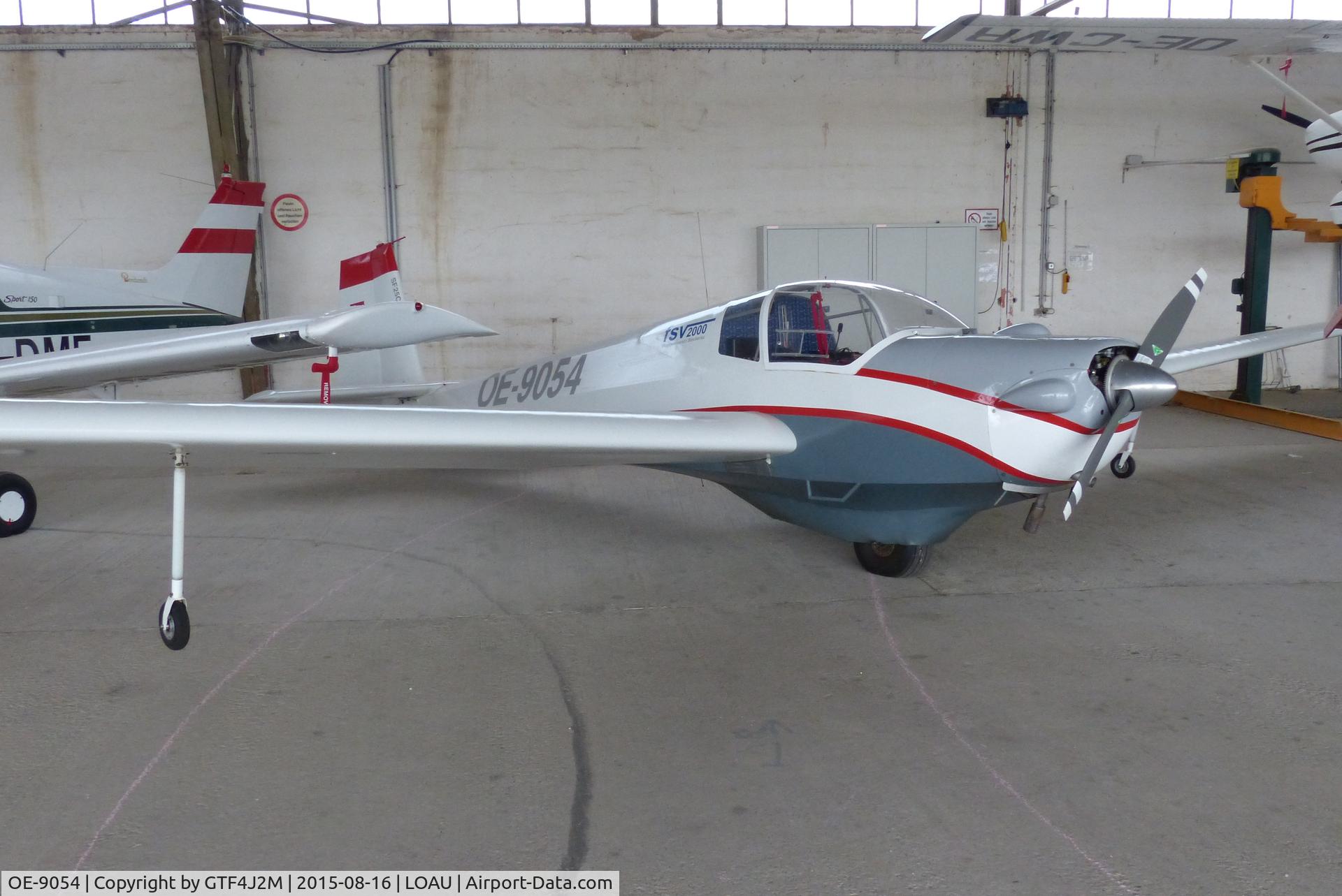 OE-9054, Scheibe SF-25C Falke C/N 46246C, OE-9054 at Stockerau, Austria 16.8.15