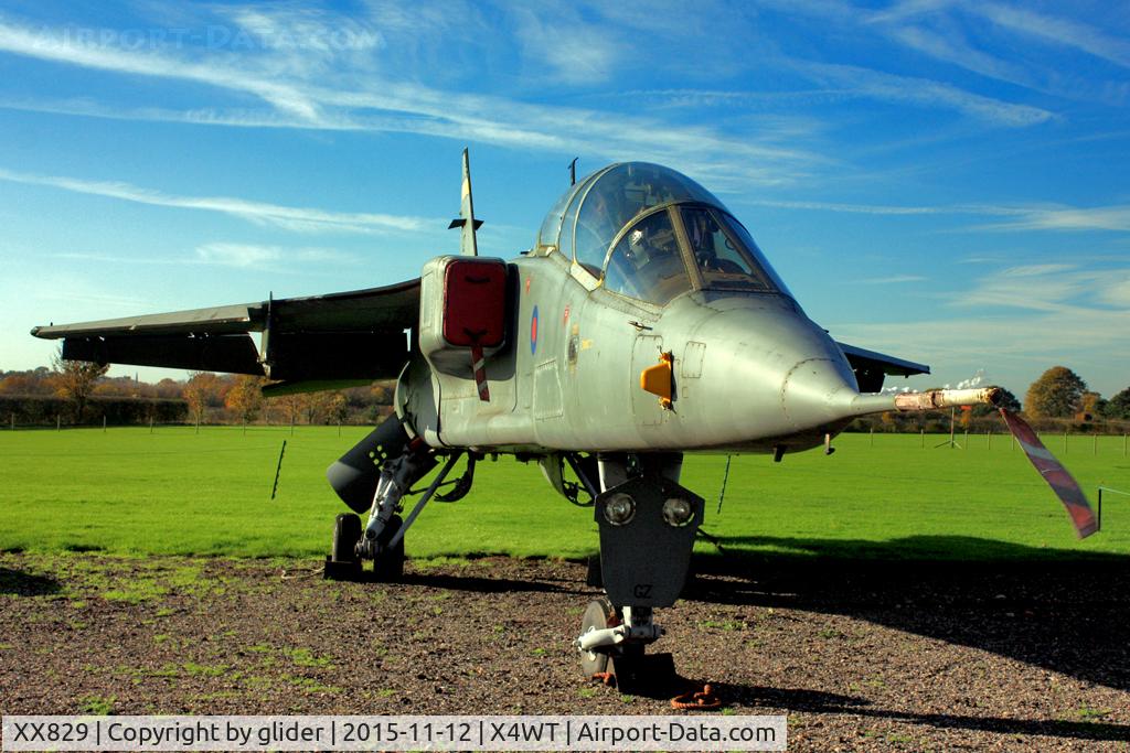 XX829, 1974 Sepecat Jaguar T.2A C/N B.17, great condition