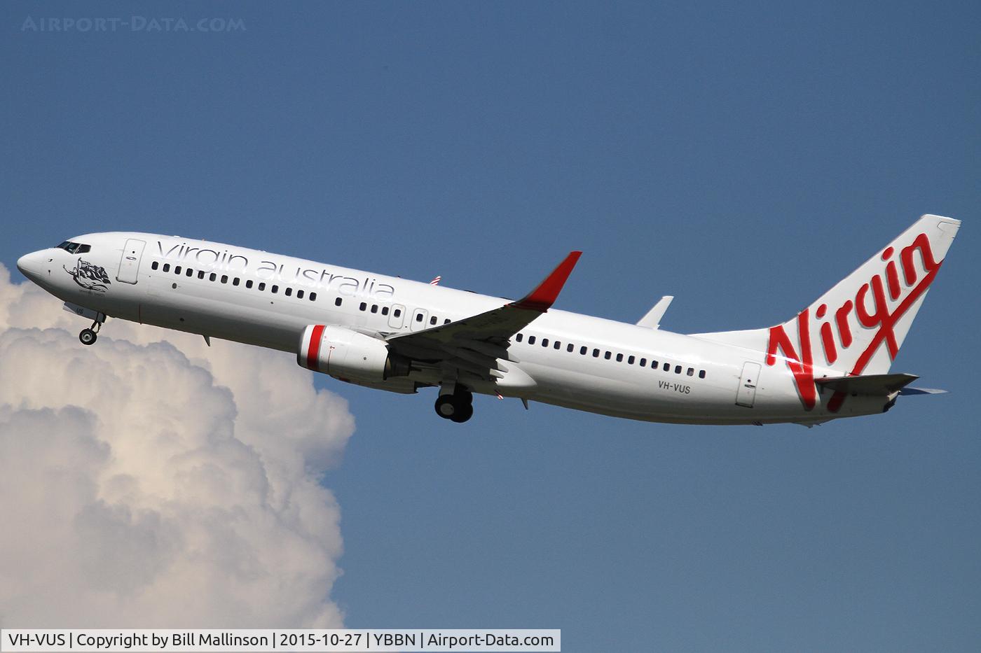 VH-VUS, 2009 Boeing 737-8FE C/N 36607, away off 01