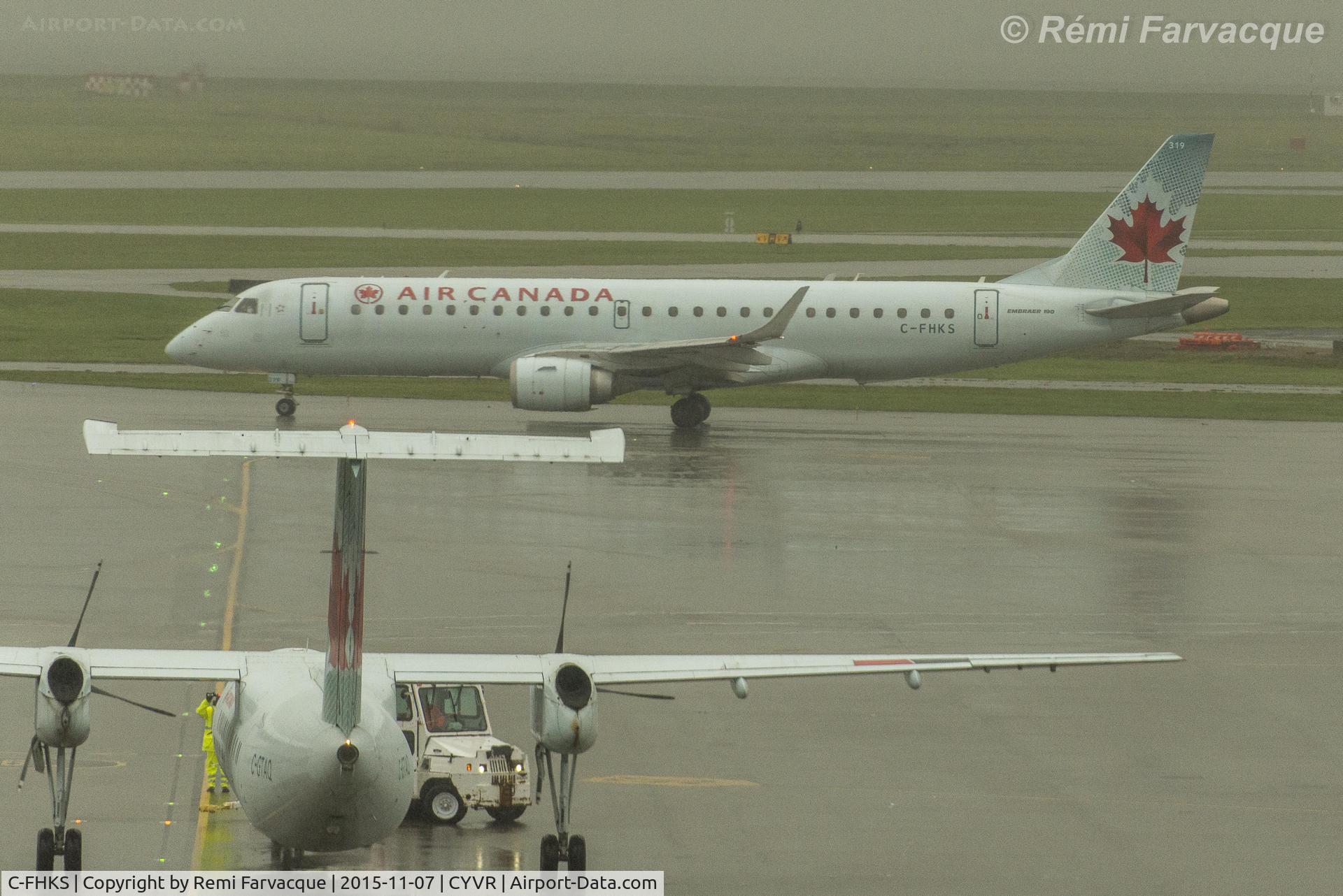 C-FHKS, 2007 Embraer 190AR (ERJ-190-100IGW) C/N 19000064, Taxiing for take-off