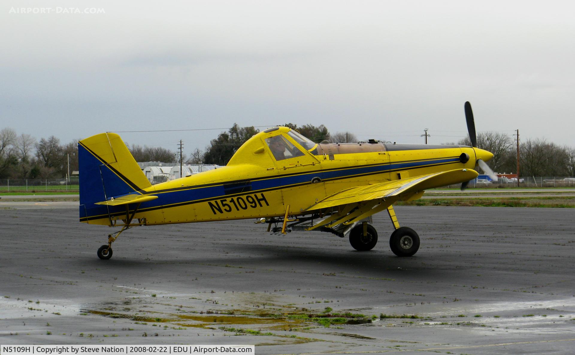 N5109H, 1997 Air Tractor Inc AT-502B C/N 502B-0460, Farm-Air 1997 Air Tractor AT-502B @ University airport, Davis, CA taxiing in after rice seeding sortie
