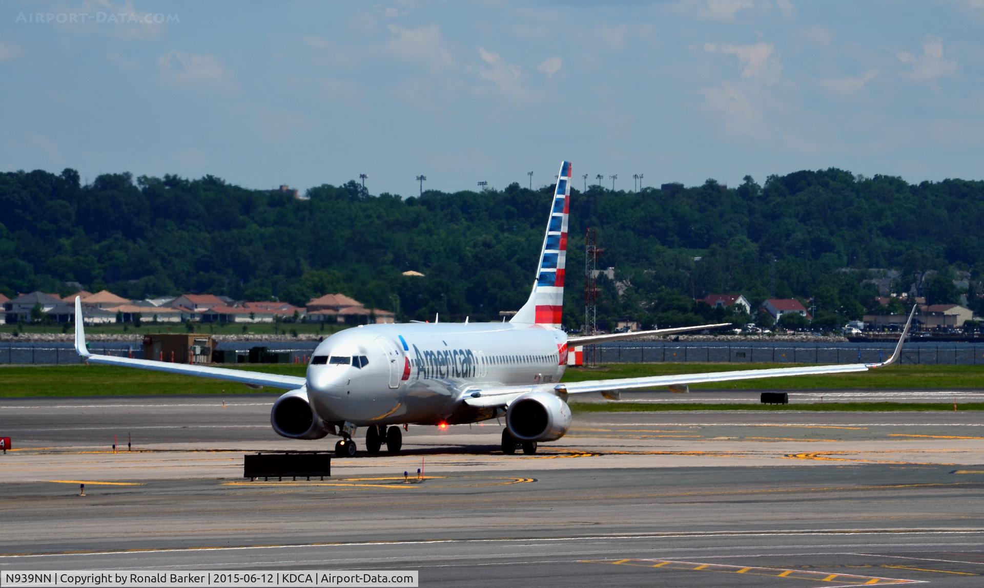 N939NN, 2013 Boeing 737-823 C/N 33491, Taxi National