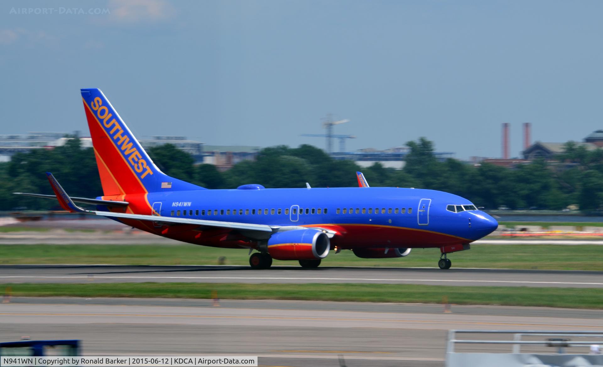 N941WN, 2009 Boeing 737-7H4 C/N 36647, Takeoff National