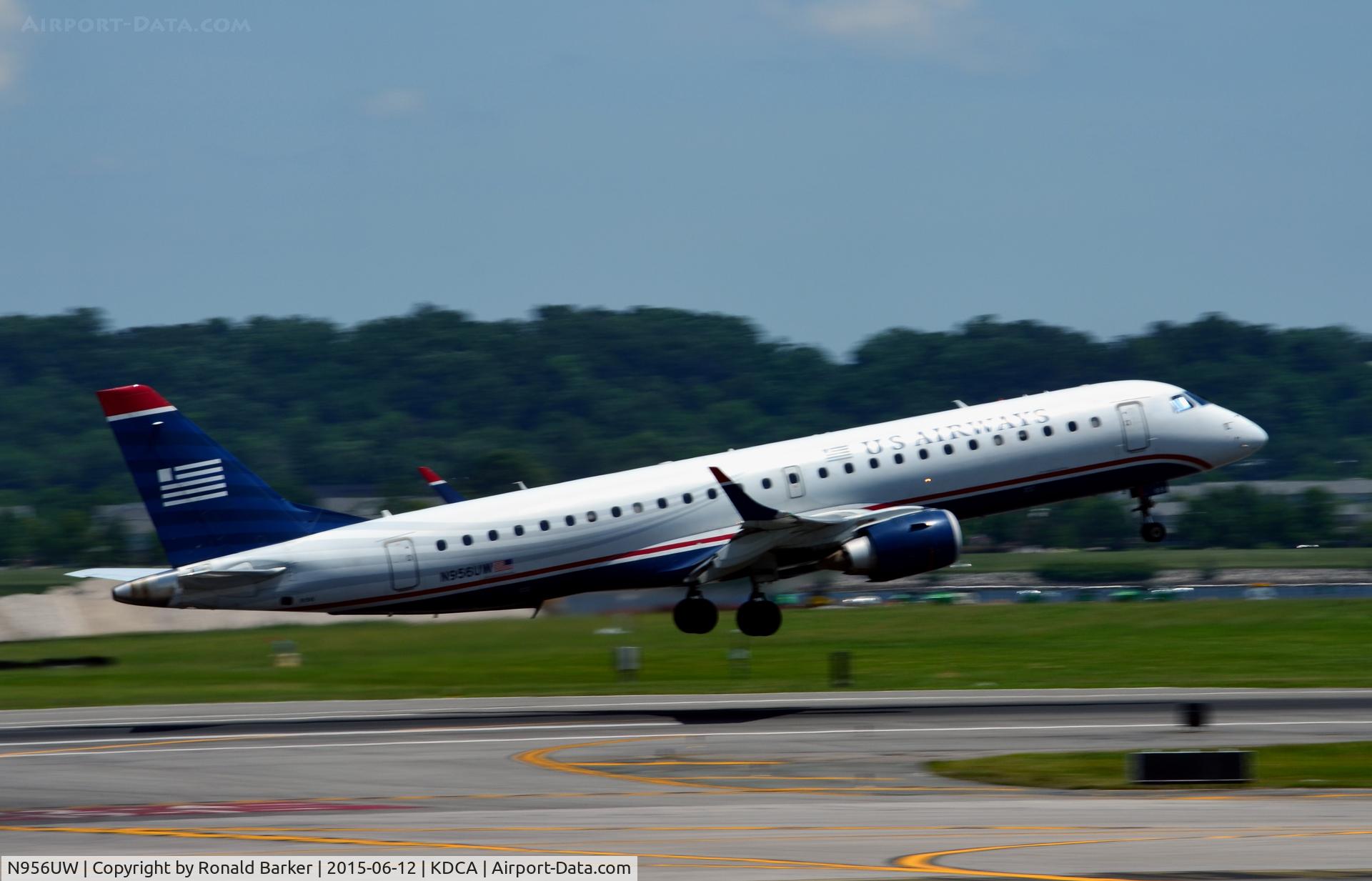 N956UW, 2008 Embraer ERJ-190-100 IGW 190AR C/N 19000156, Takeoff National