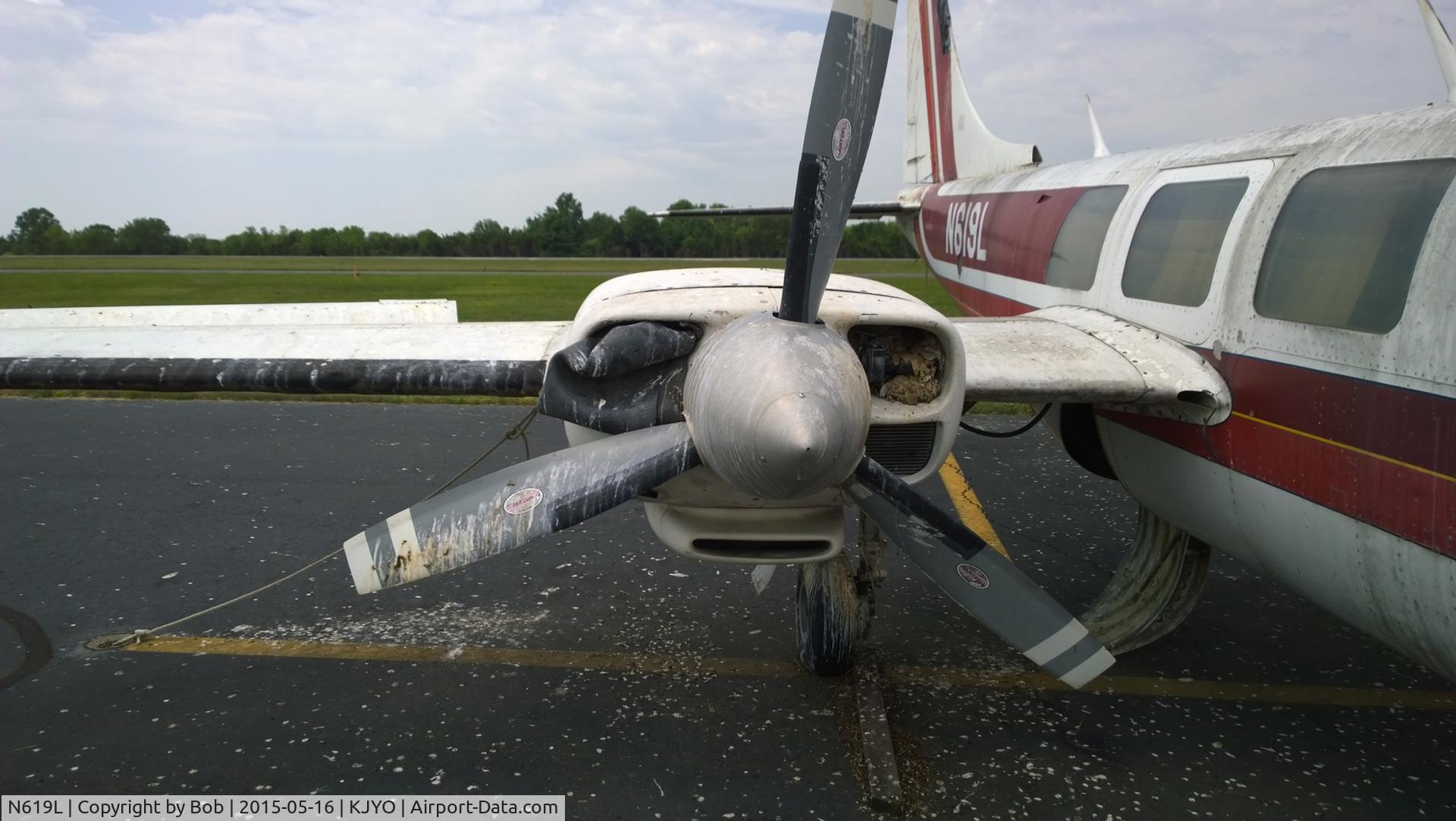 N619L, 1977 Smith Aerostar 601P C/N 61P-0474-189, The props actually look like they are in good shape and may have had a recent overhaul before someone stopped flying this bird a decade and a half ago. Tax certificate under the HS looks like 1997.