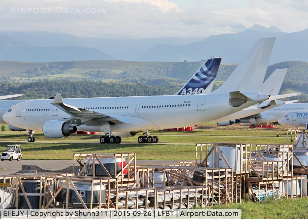 EI-EJY, 2008 Airbus A330-223 C/N 970, Stored in all white...