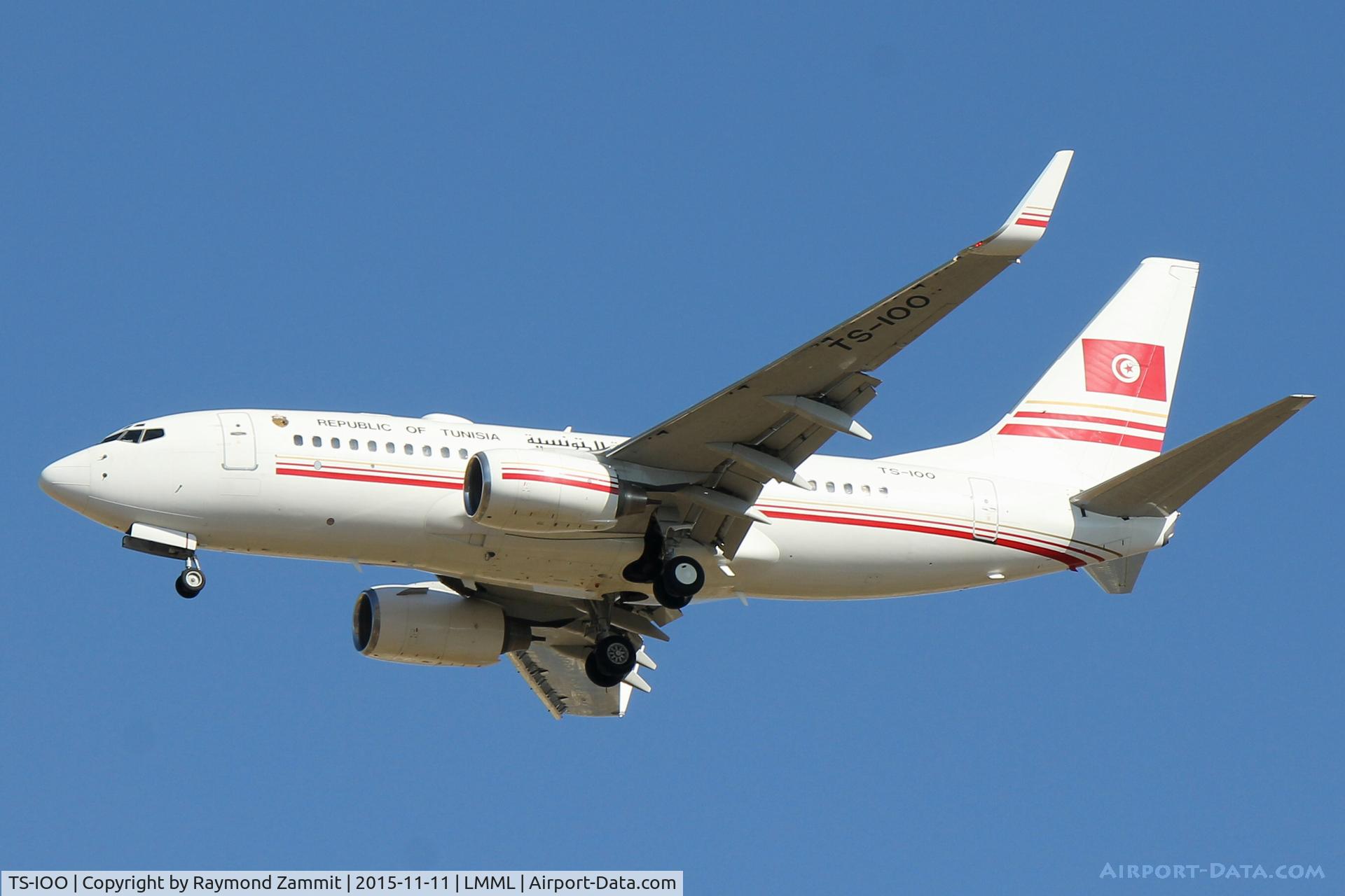 TS-IOO, 1999 Boeing 737-7H3 BBJ C/N 29149/348, B737-700 TS-IOO Government of Tunisia