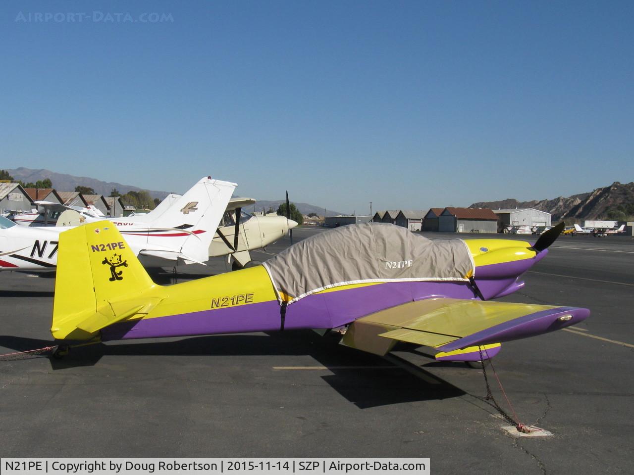 N21PE, Vans RV-4 C/N 1230, 2010 Mortenson VAN's RV-4, Lycoming O-320 160 Hp, FELIX the CAT logo on tail, on transient line