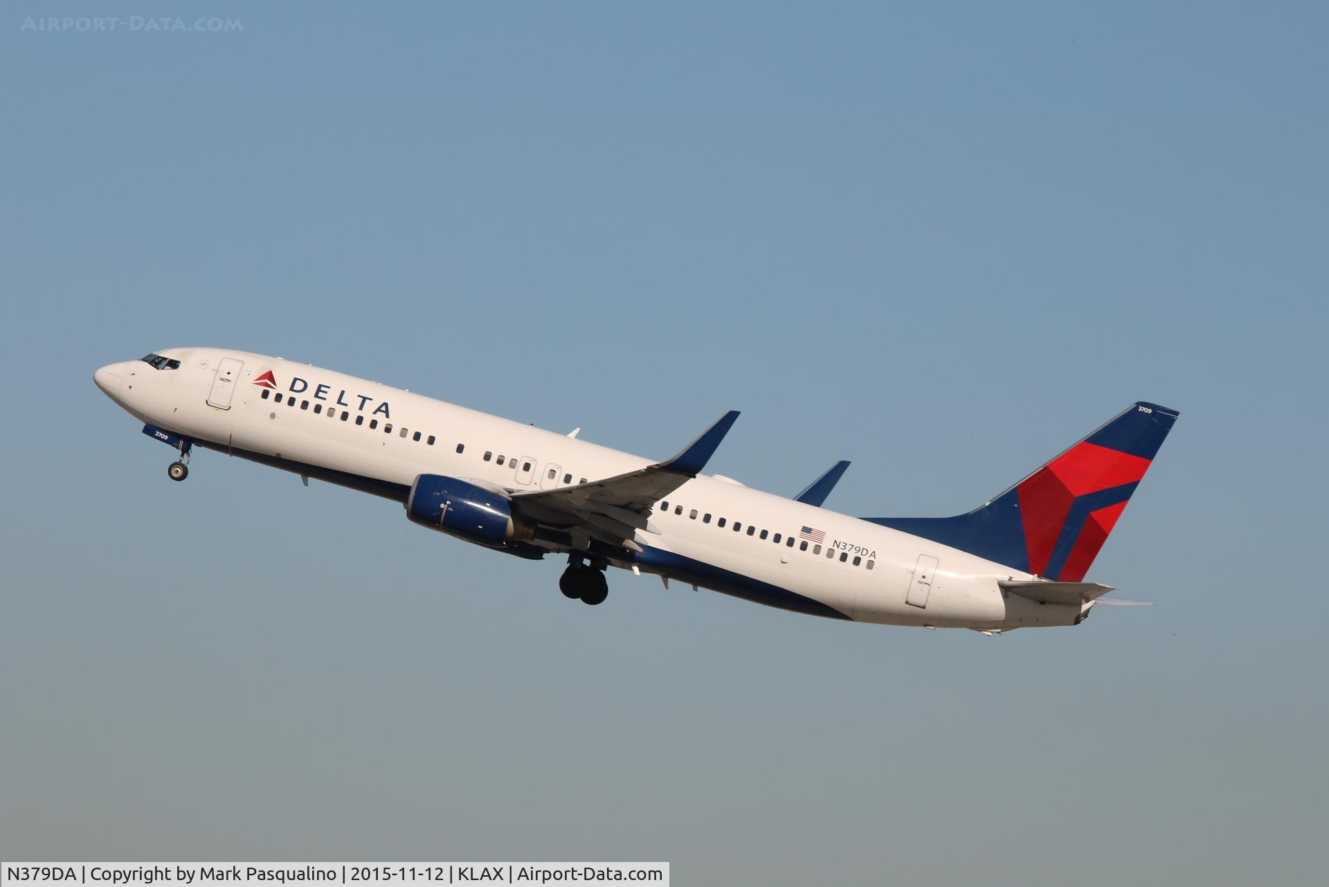 N379DA, 1999 Boeing 737-832 C/N 30349, Boeing 737-800