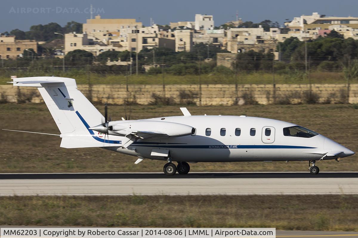 MM62203, Piaggio P-180AM Avanti C/N 1071, Runway 31