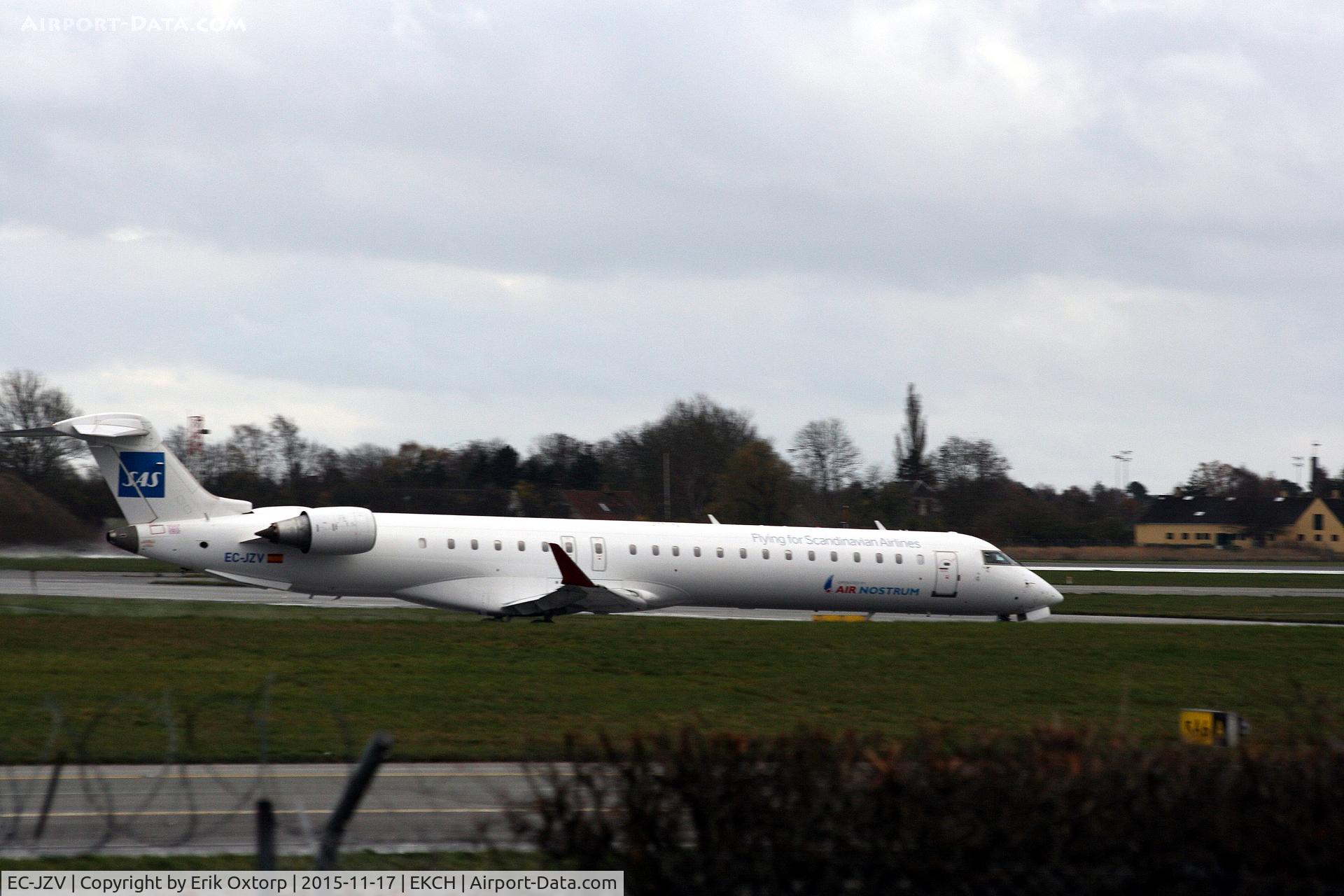 EC-JZV, 2007 Bombardier CRJ-900 (CL-600-2D24) C/N 15117, EC-JZV leased to SAS. Departing on flight SK1788 to TLL.