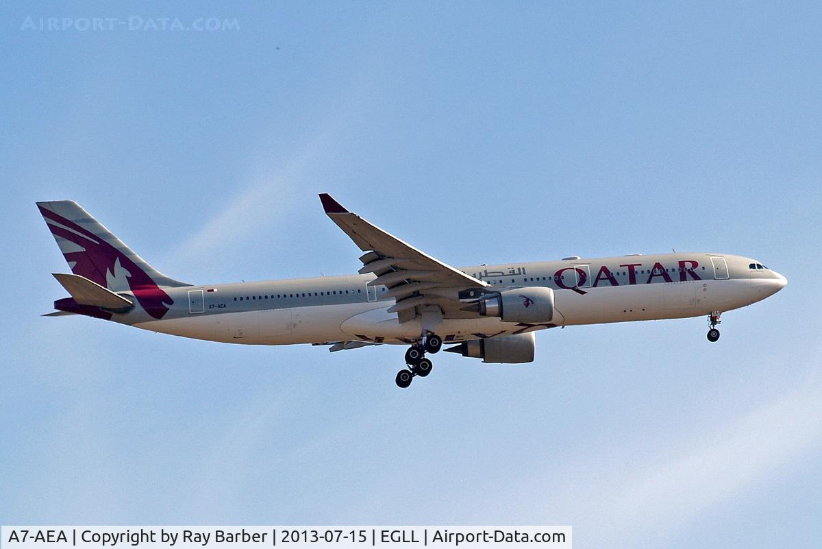 A7-AEA, 2004 Airbus A330-302 C/N 623, Airbus A330-302 [623] (Qatar Airways) Home~G 15/07/2013. On approach 27L.