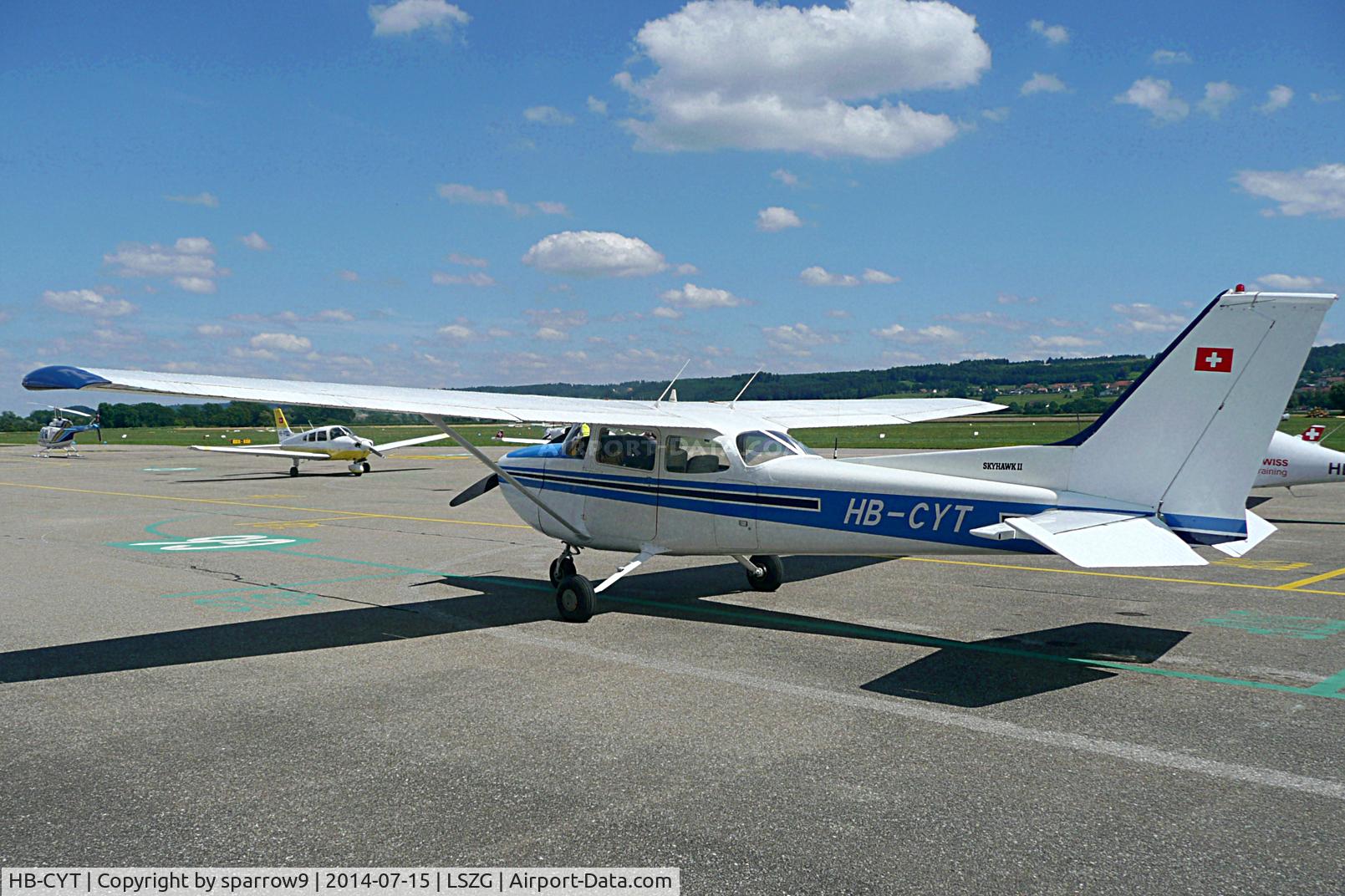 HB-CYT, 1974 Reims Cessna F172M Skyhawk C/N 1192, A rare guest here
