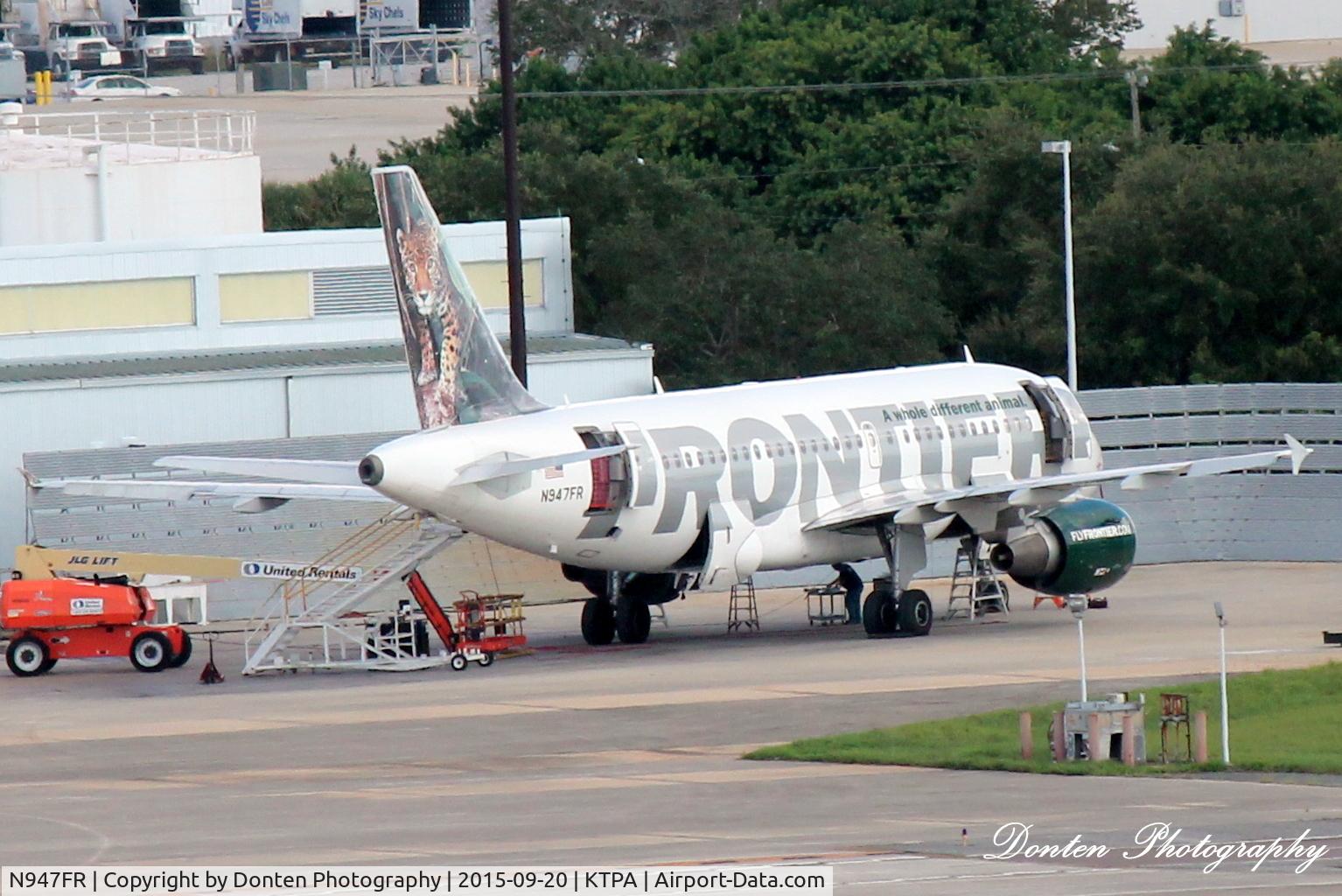 N947FR, 2006 Airbus A319-111 C/N 2806, A Frontier Airbus A319 (N947FR) undergoes maintenance at Tampa International Airport