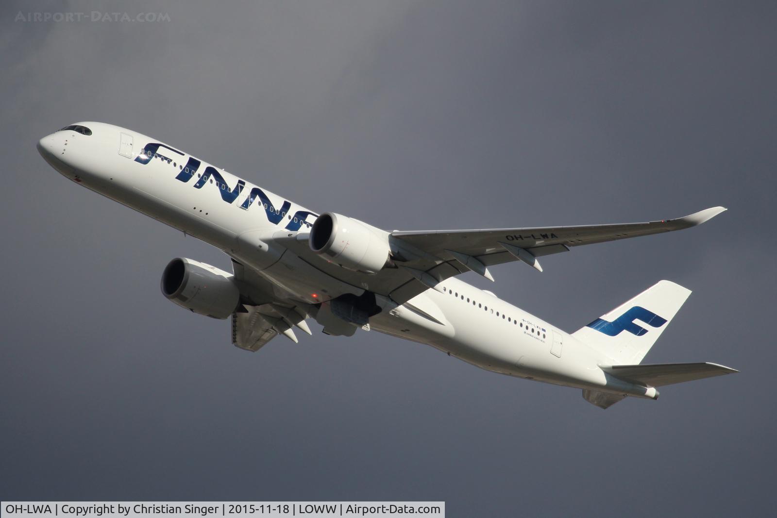 OH-LWA, 2015 Airbus A350-941 C/N 018, RWY 29