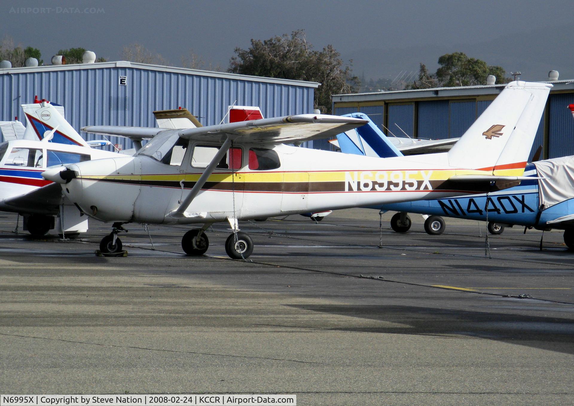 N6995X, 1960 Cessna 172B C/N 17247895, Locally-based 1960 Cessna 172B @ Buchanan Field, Concord, CA
