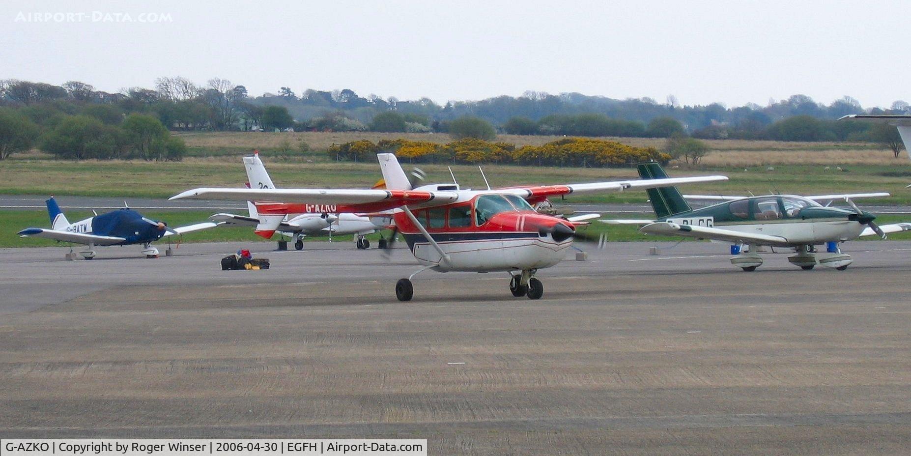 G-AZKO, 1971 Reims F337F Super Skymaster C/N F3370041, Visiting Super Skymaster taking part in the Gower Cup Handicap Air Race 2006 carrying race number 305