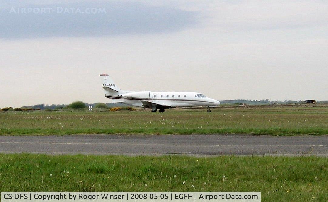 CS-DFS, 2004 Cessna 560XL Citation Excel C/N 560-5372, Visiting Citation XL departing Runway 04. Operated by Netjets Europe