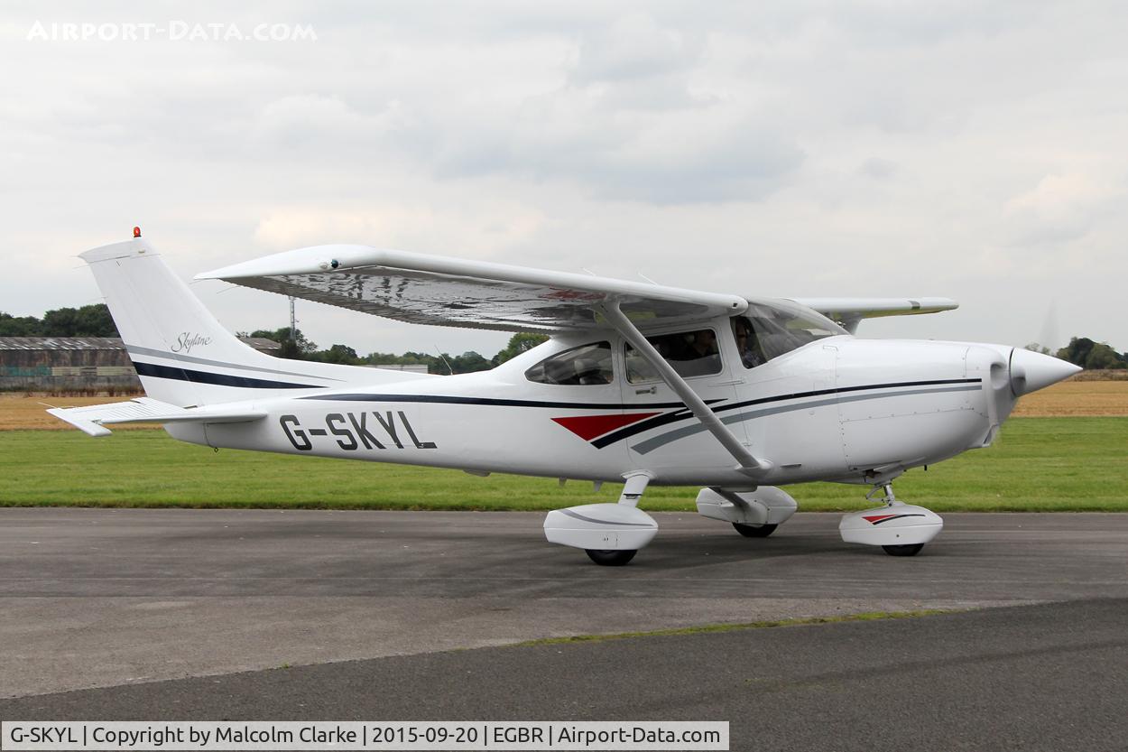 G-SKYL, 1998 Cessna 182S Skylane C/N 18280176, Cessna 182S Skylane at The Real Aeroplane Club's Helicopter Fly-In, Breighton Airfield, September 20th 2015.