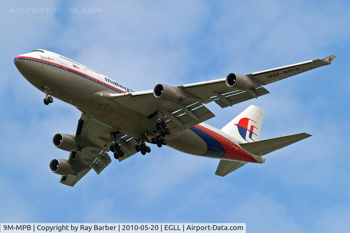 9M-MPB, 1993 Boeing 747-4H6 C/N 25699/965, Boeing 747-4H6 [25699] (Malaysia Airlines) Home~G 20/05/2010. On approach 27R.