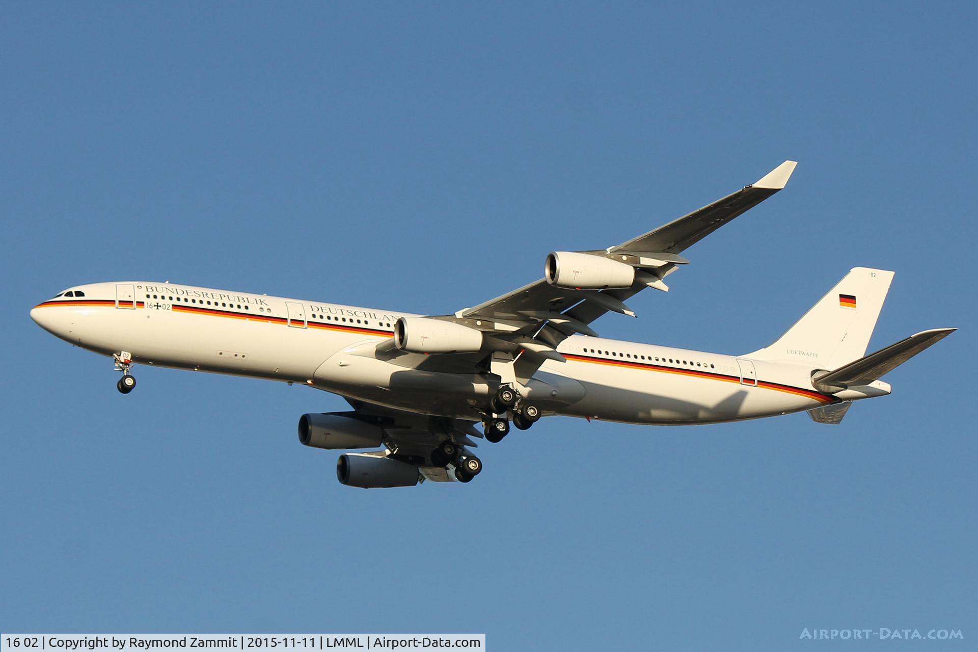16 02, 2000 Airbus A340-313X C/N 355, A340 16+02 German Air Force