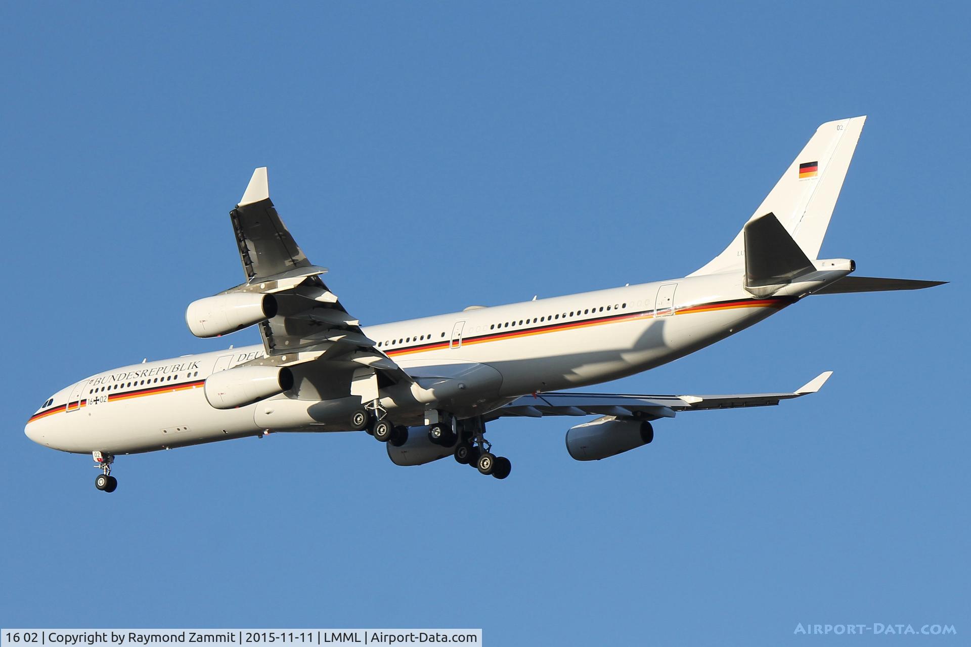 16 02, 2000 Airbus A340-313X C/N 355, A340 16+02 German Air Force