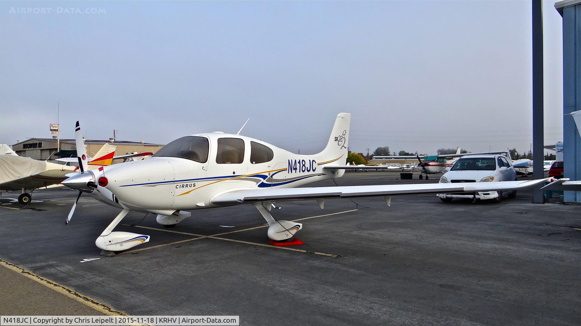 N418JC, 2004 Cirrus SR22 G2 C/N 1132, 2004 Cirrus SR22 sitting on the TradeWinds ramp (for sale) at Reid Hillview Airport, San Jose, CA.
