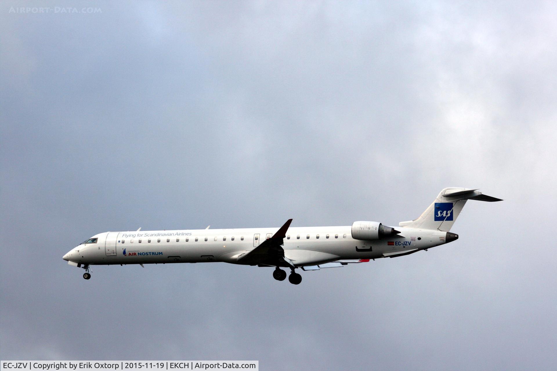 EC-JZV, 2007 Bombardier CRJ-900 (CL-600-2D24) C/N 15117, EC-JZV landing rw 22L