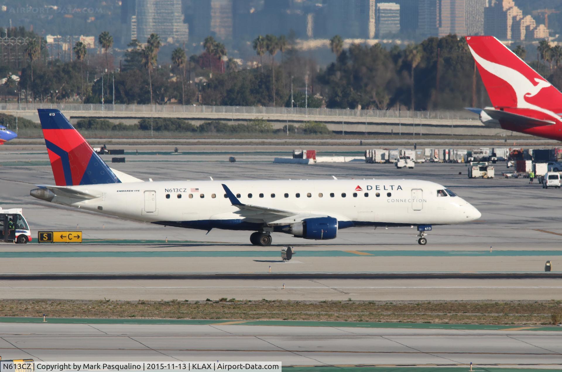 N613CZ, 2008 Embraer 175LR (ERJ-170-200LR) C/N 17000203, ERJ 170-200 LR
