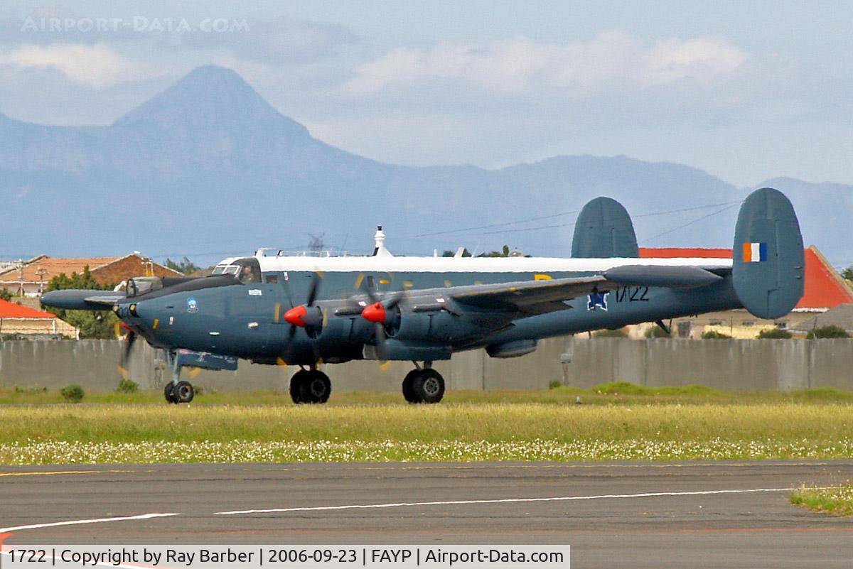 1722, 1957 Avro 716 Shackleton MR.3 C/N 1532, Avro 696 Shackleton MR.3 [1532] (South African Air Force) Ysterplaat~ZS 23/09/2006