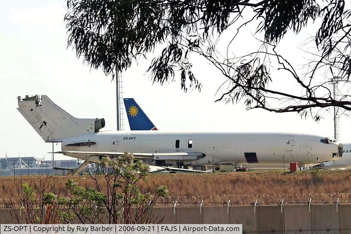 ZS-OPT, 1969 Boeing 727-223F C/N 20183, Boeing 727-223F [20183] Johannesburg-International~ZS 21/09/2006