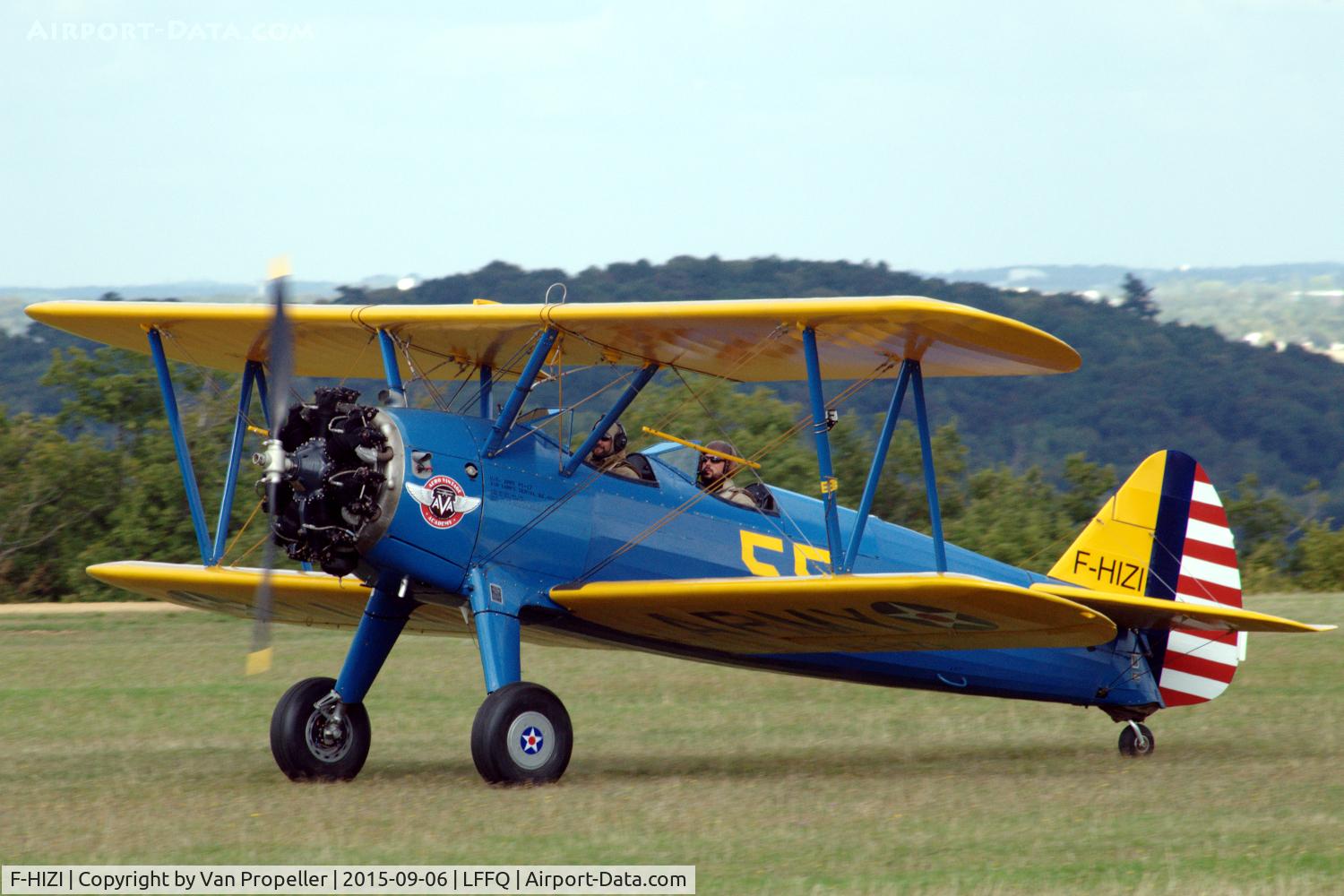 F-HIZI, 1940 Boeing A75N1 (PT-17) C/N 75-548, Stearman rolling out after landing at La Ferté-Alais airfield, France