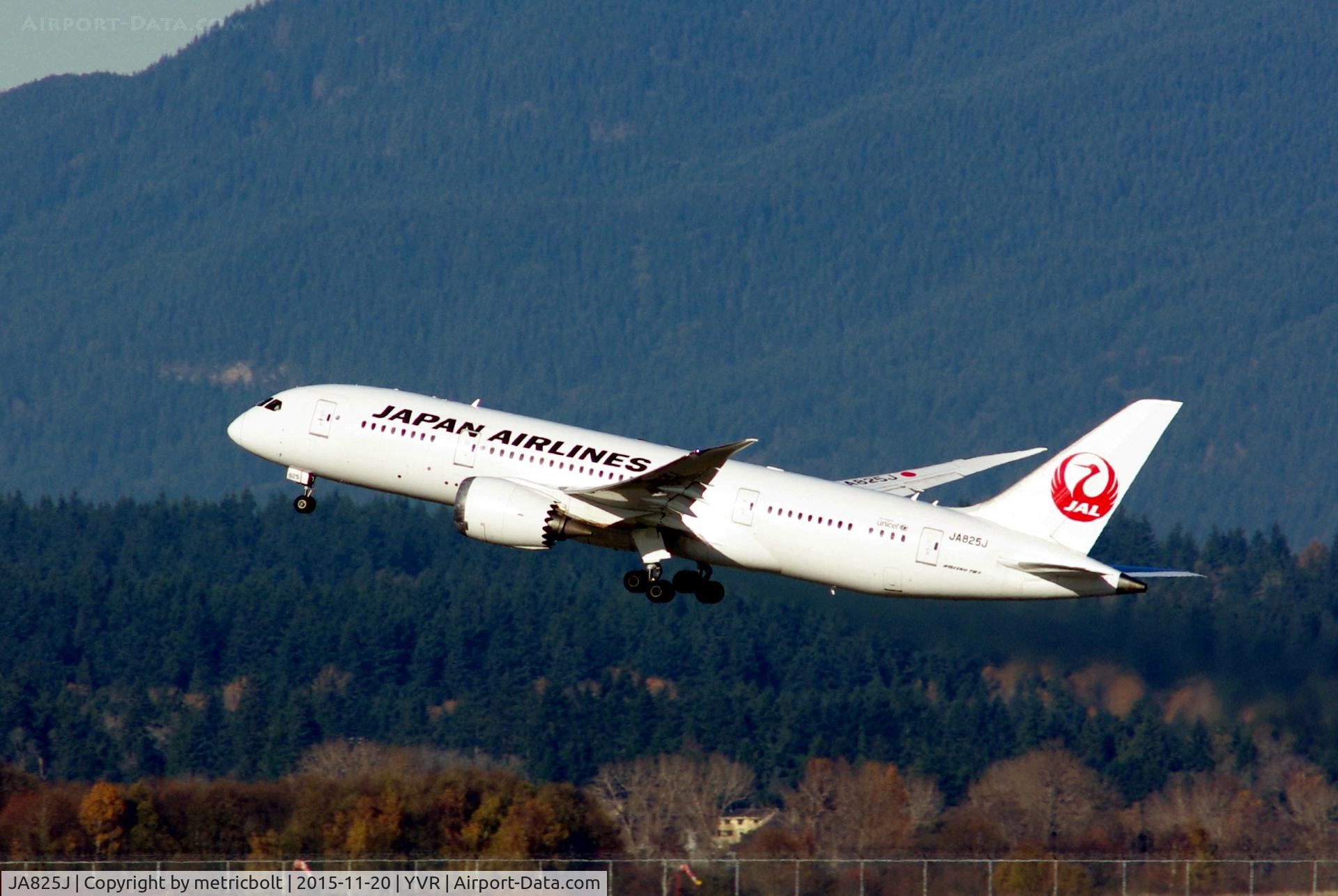 JA825J, 2012 Boeing 787-8 Dreamliner C/N 34835, Departure to Narita
