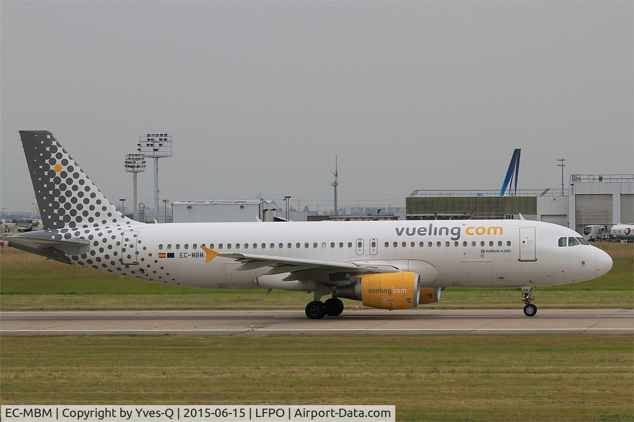 EC-MBM, 2010 Airbus A320-214 C/N 4463, Airbus A320-214,Take off  run rwy 08, Paris-Orly airport (LFPO-ORY)