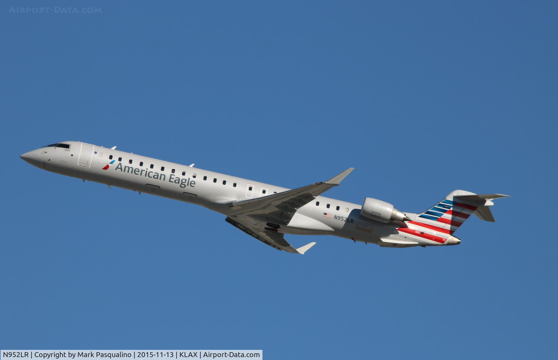 N952LR, 2015 Bombardier CRJ-900LR (CL-600-2D24) C/N 15373, CL-600-2D24