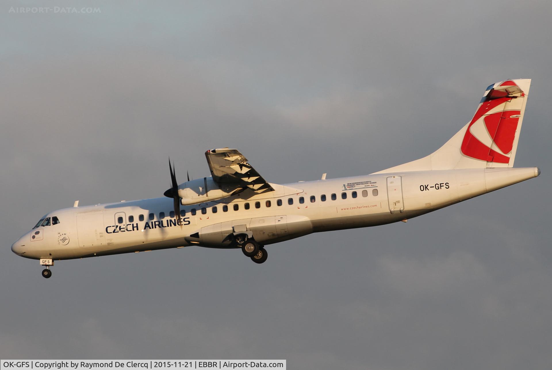 OK-GFS, 2001 ATR 72-212A C/N 679, Short final at Brussels Airport.