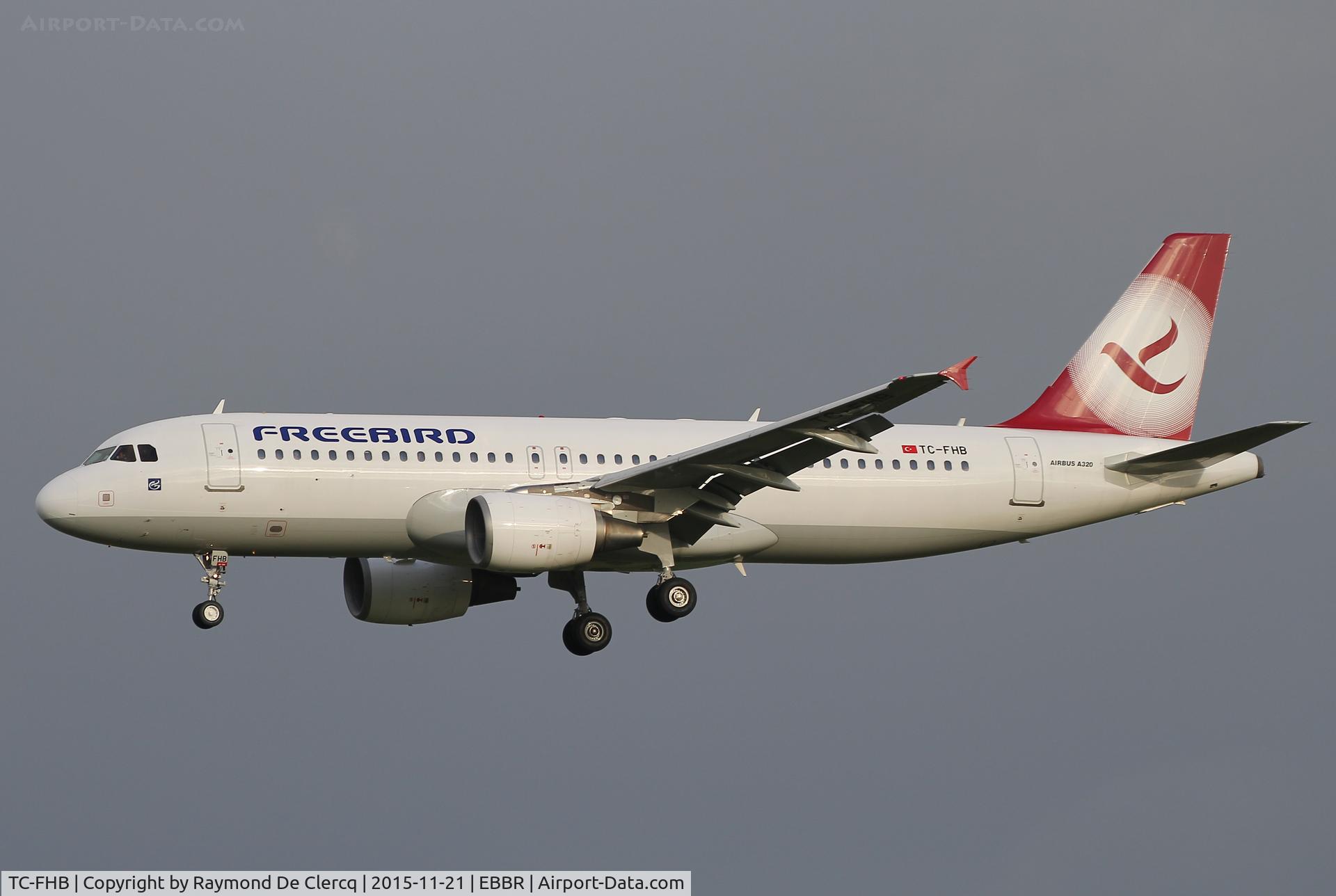 TC-FHB, 2007 Airbus A320-214 C/N 3025, Short final at Brussels Airport.