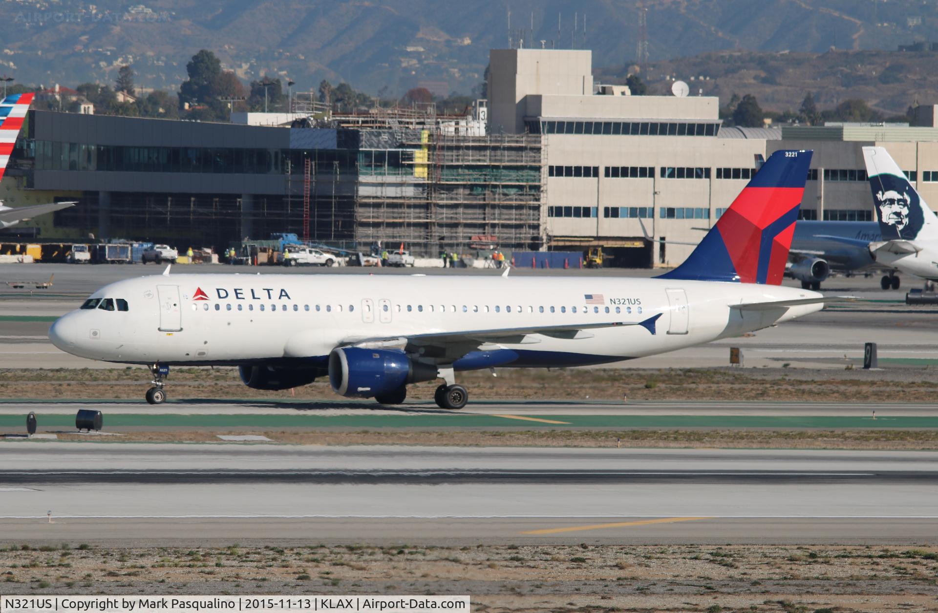 N321US, 1992 Airbus A320-211 C/N 262, Airbus A320