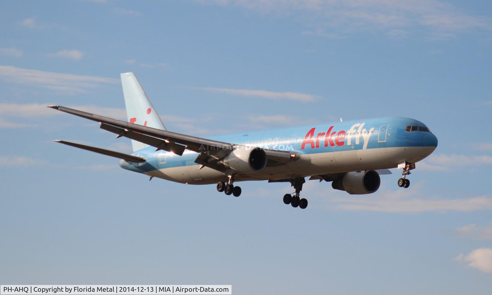 PH-AHQ, 1990 Boeing 767-383 C/N 24477, Arkefly