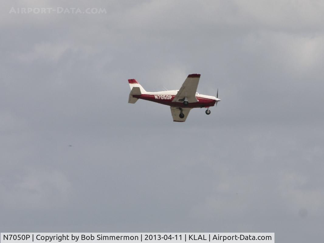 N7050P, Piper PA-24-250 Comanche C/N 24-2199, Arriving at Lakeland, FL - Sun N Fun 2013