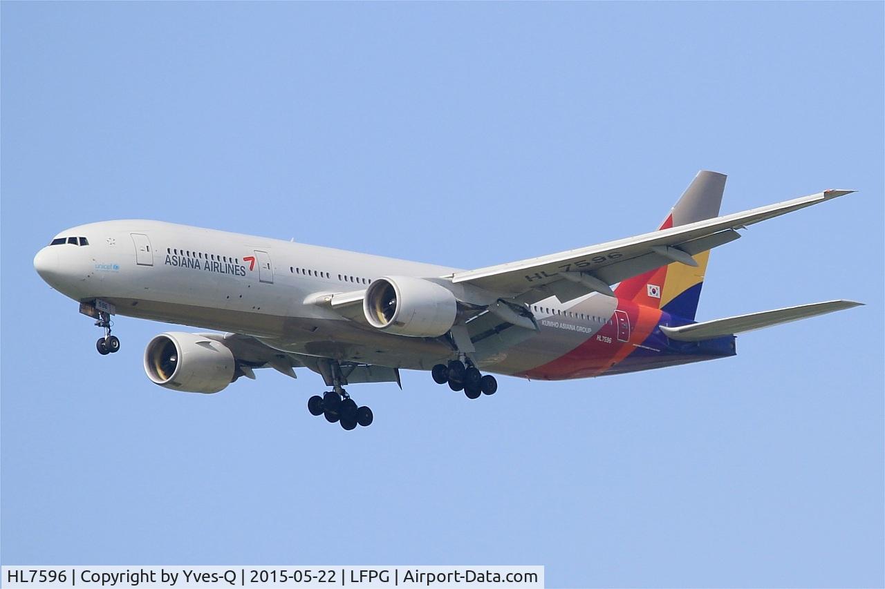 HL7596, 2001 Boeing 777-28E/ER C/N 28681, Boeing 777-28E (ER), Short approach rwy 27R, Roissy Charles De Gaulle Airport (LFPG-CDG