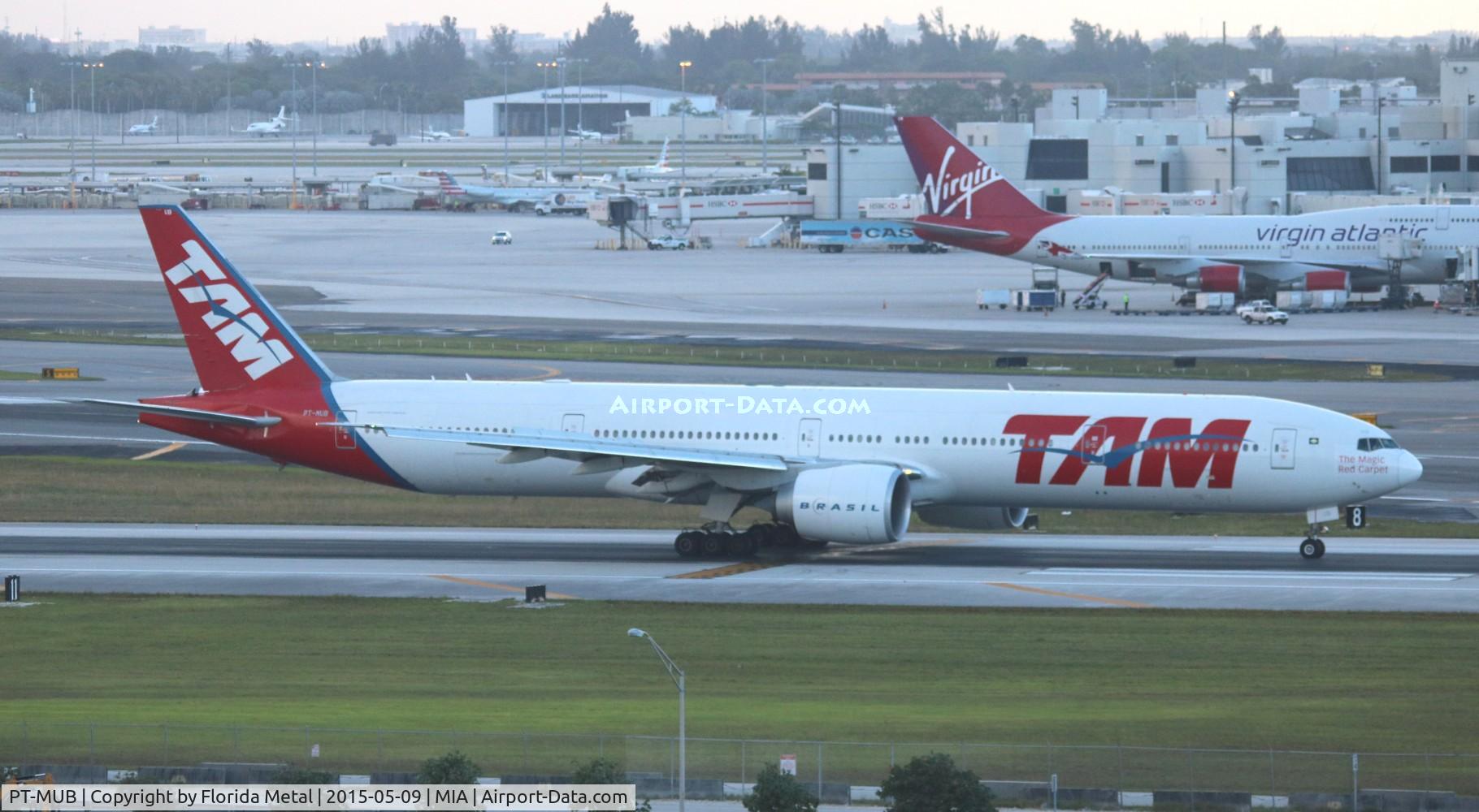 PT-MUB, 2008 Boeing 777-32W/ER C/N 37665, TAM 777-300