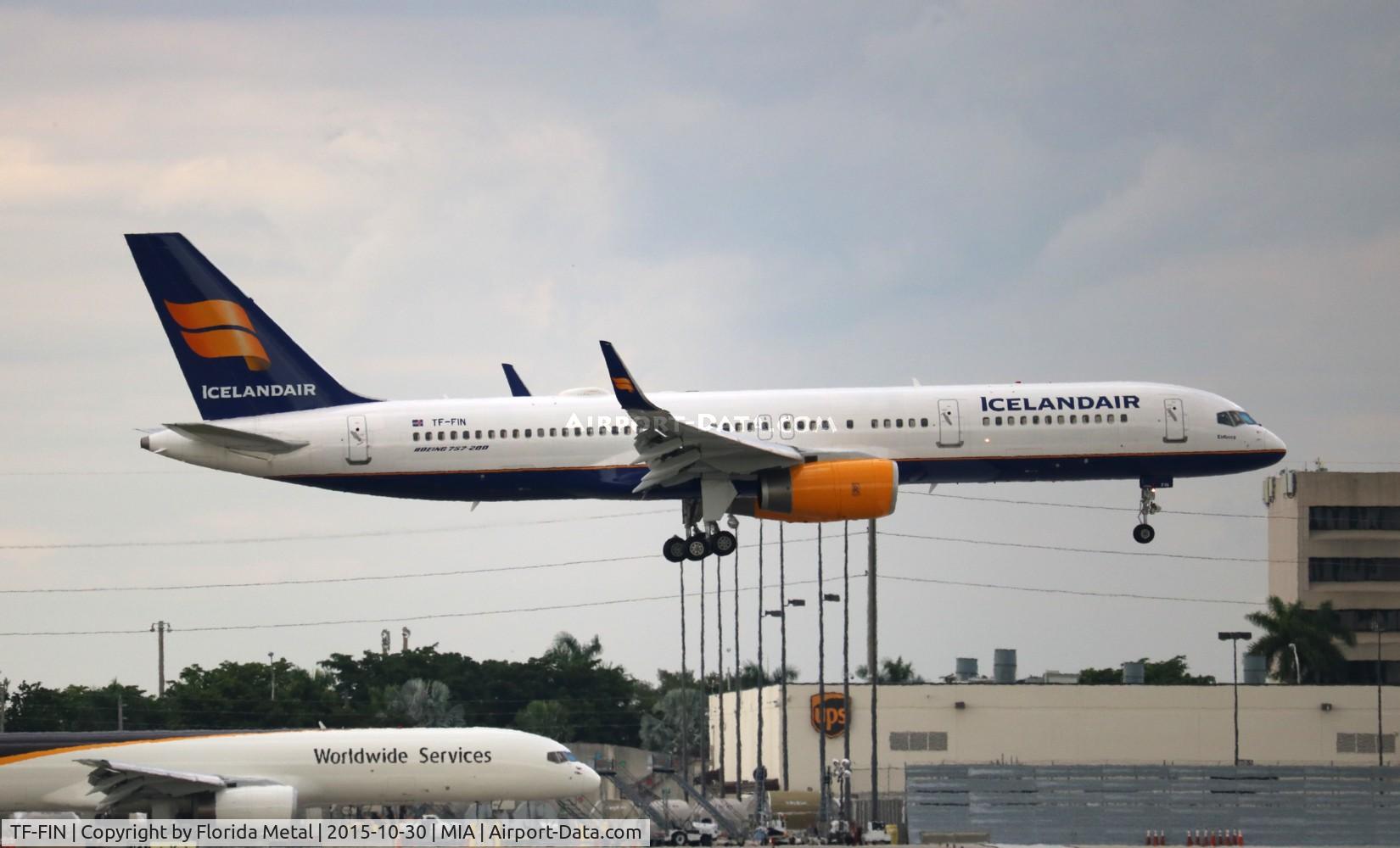 TF-FIN, 1997 Boeing 757-208 C/N 28989, Icelandair 757